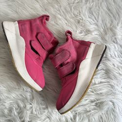 Girls size 13 sorel snow shoe boots 