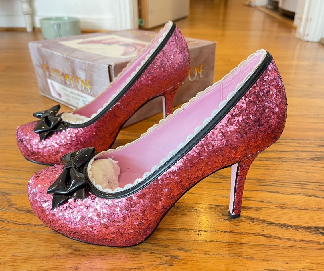 Hot Topic Ten Thirty One Princess pink glitter bow heels Halloween costume 8