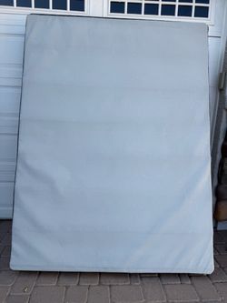 Queen Size Boxspring - CanDeliver!