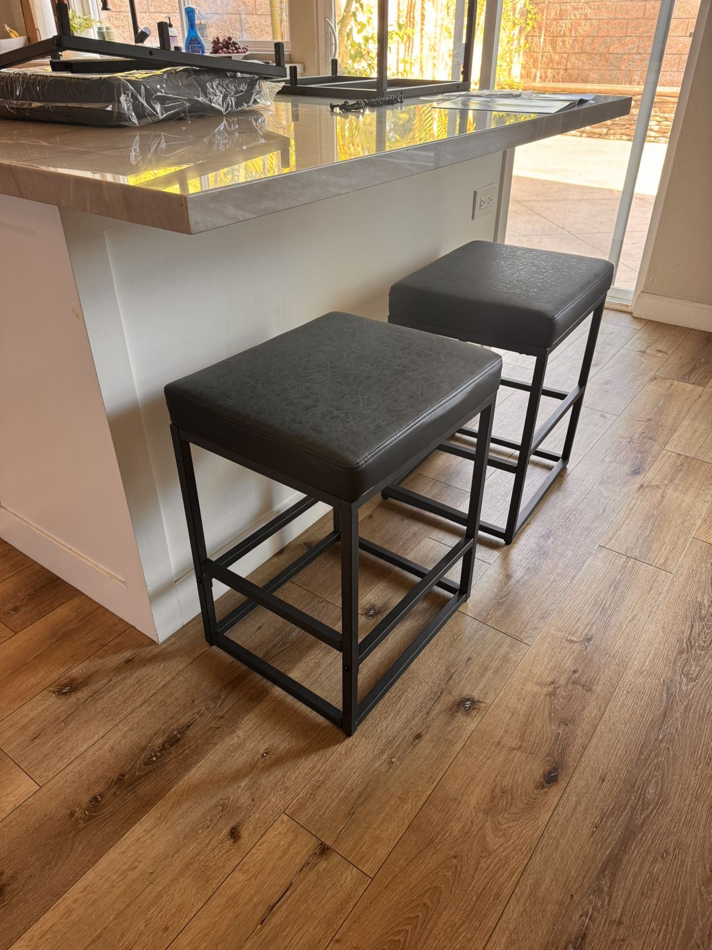 1 New Leather And Black Metal Bar Stool