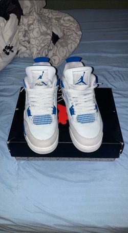 4s Military Blue Size 9