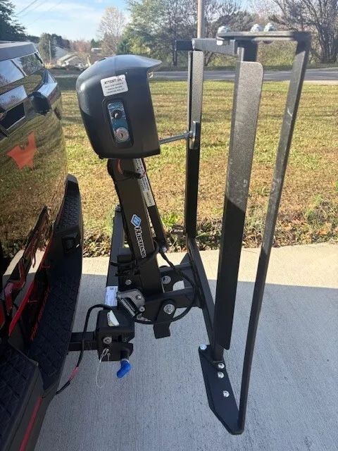 Harmar AL 160 Power Wheelchair Lift W/105R2 Swing Away Easy Access