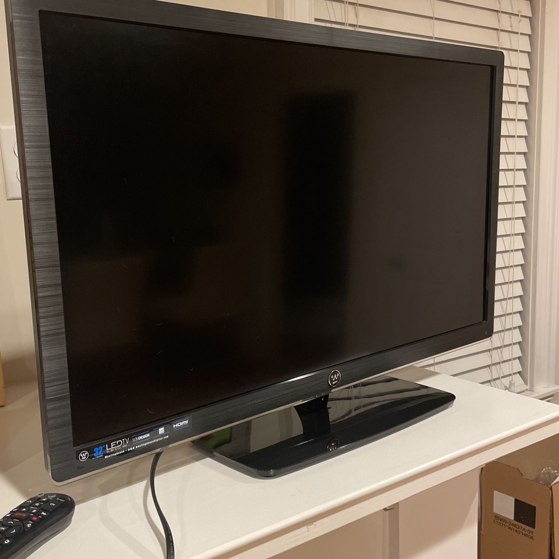 32” TV