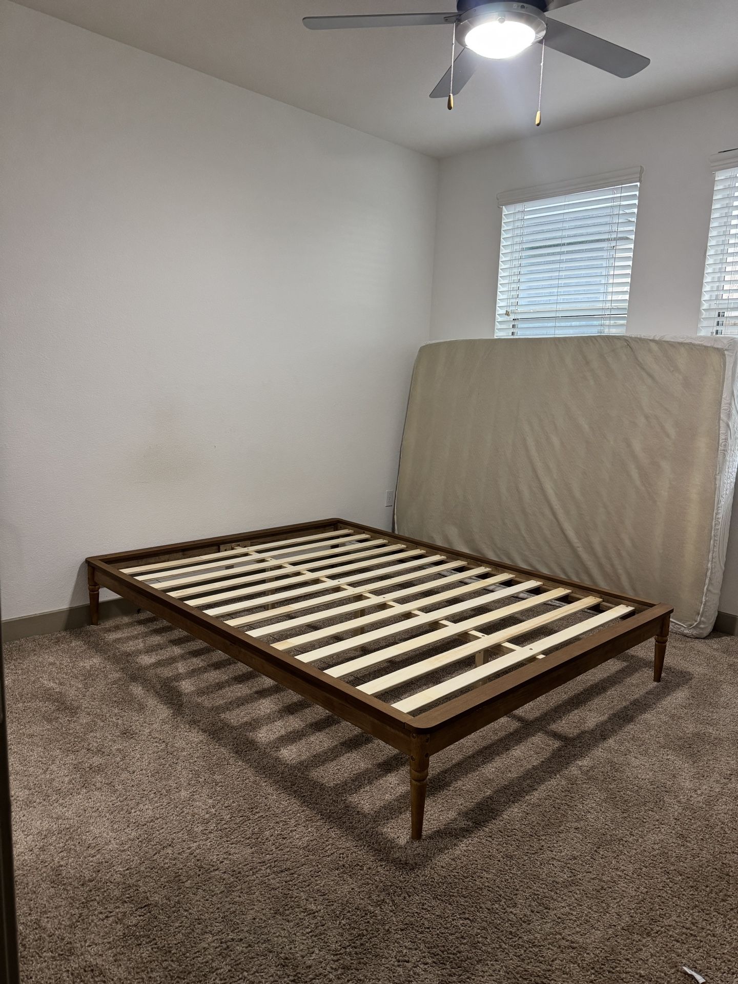 Wood Bed Frame Queen