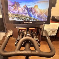 Nordic Track S22i PERFECT CONDITION 