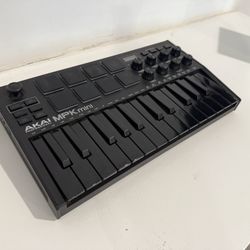 Akai MPK mini