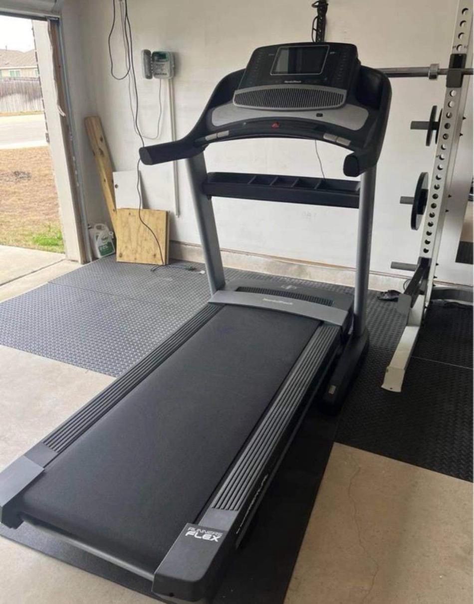 Nordictrack Commercial Treadmill 