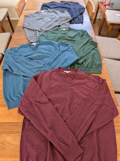 NWOT Cutter & Buck Men's V-Neck Sweaters - Large