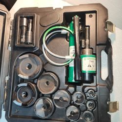 Greenlee 7310SB Knockout Set - Reconditioned
