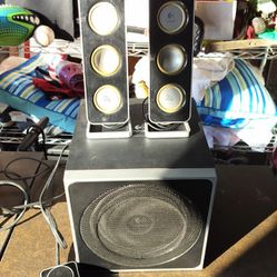 Logitech 2.1 Speaker Setup