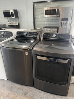LG WASHER & DRYER SET ā TOP LOAD