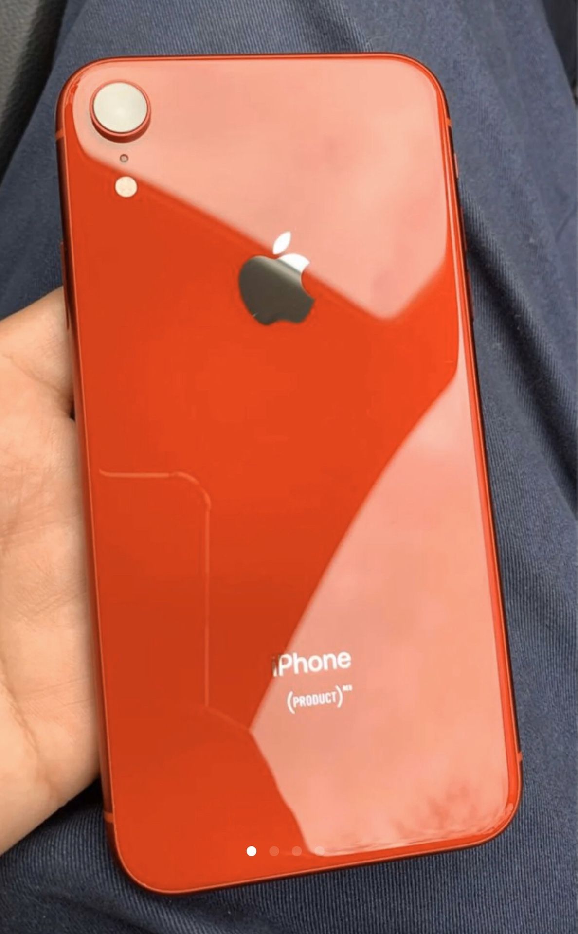 iPhone XR red