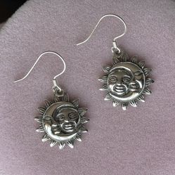 Sun ☀️ & Moon 🌙 