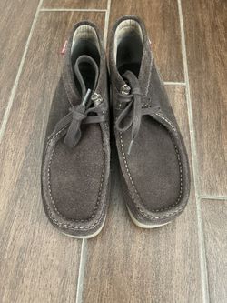 Authentic Brown Suede Wallabies Size 7 Men’s