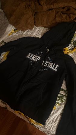 Woman Aeropostale Zip ups