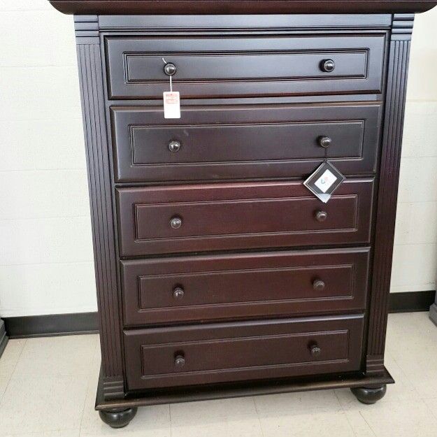 Baby Cache, dresser