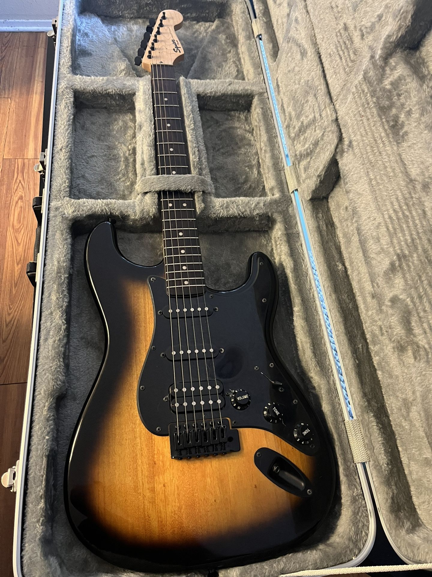 Electric & Bass Guitar