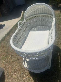 Pottery barn bassinet