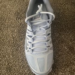 NIKE TRAINER