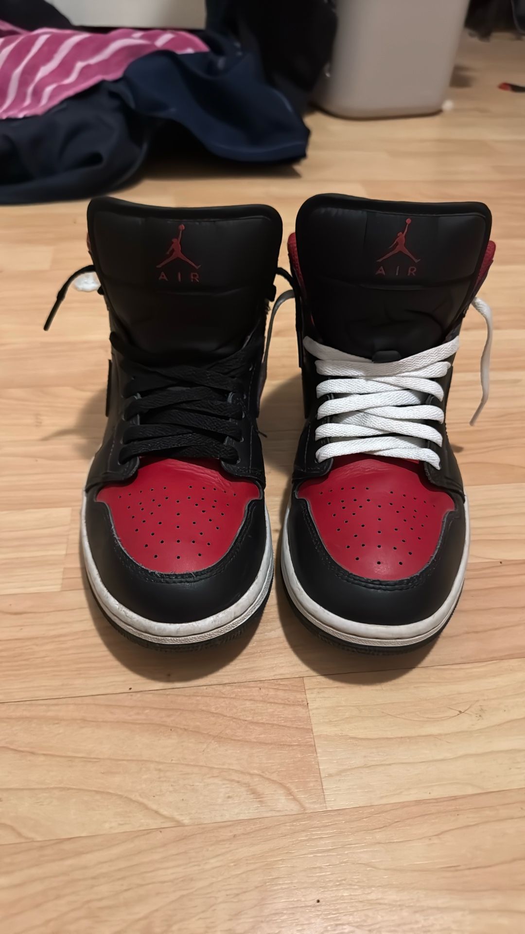Jordan 1 Mids Size 8.5 In Men’s
