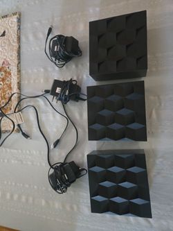 3 Nighthawk NETGEAR mesh WIFI 6 satellite