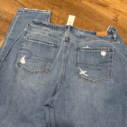 New American Eagle Mom Jean