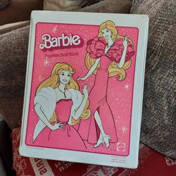 Barbie Fashion Doll Trunk 