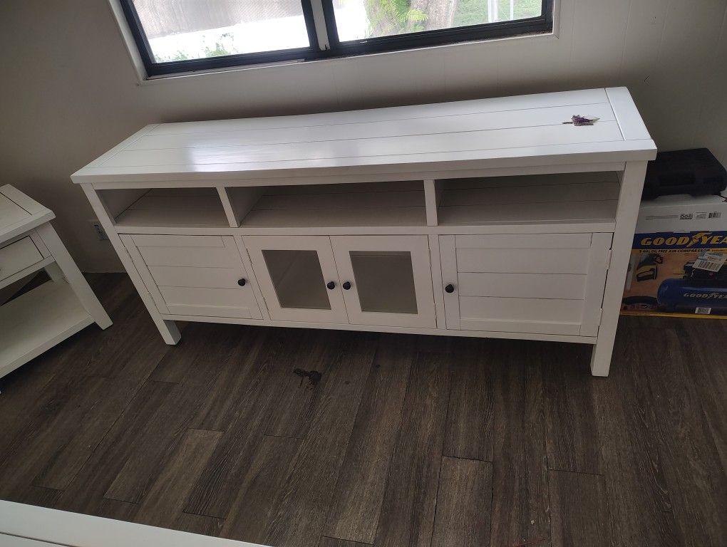 White Table Set All For 350 Like New Condition Free Local Delivery