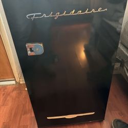 Mini Fridge Vintage 