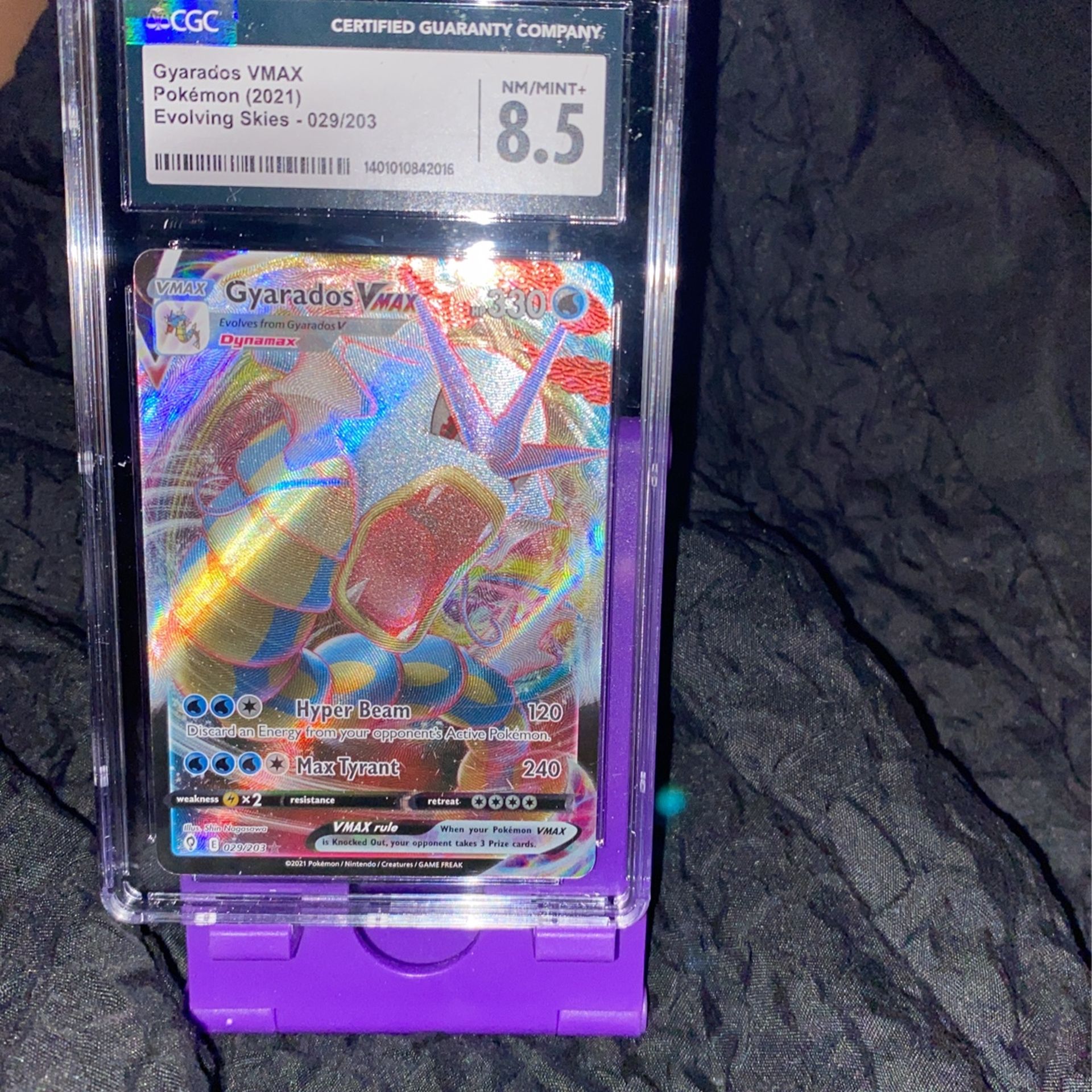 Gyrados VMAX Evolving Skies