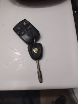 Jaguar remote control with use key chip key