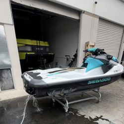 Seadoo Jetski Waverunner Jet Ski 