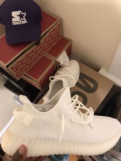 Cream Yeezy 350 sz 12.. mint condition