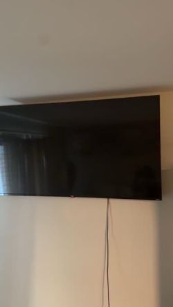 65 inch Tv on