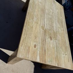 Wood Dinning Table