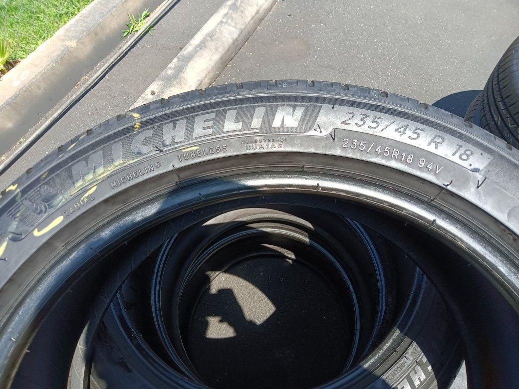 4 Llantas 235 45 R18 Michelin Primacy Tour