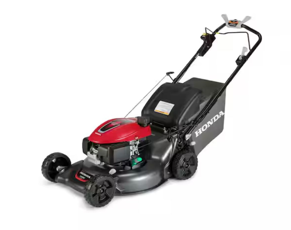 Honda lawnmower Practically new Used Twice