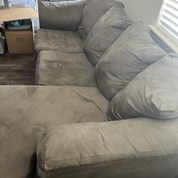 Couch Need Gone ASAP