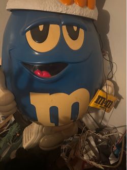 M&M
