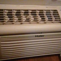 Window AC Unit