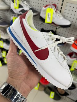 NIKE CORTEZ BASIC LEATHER FORREST SIZE 7Y USED