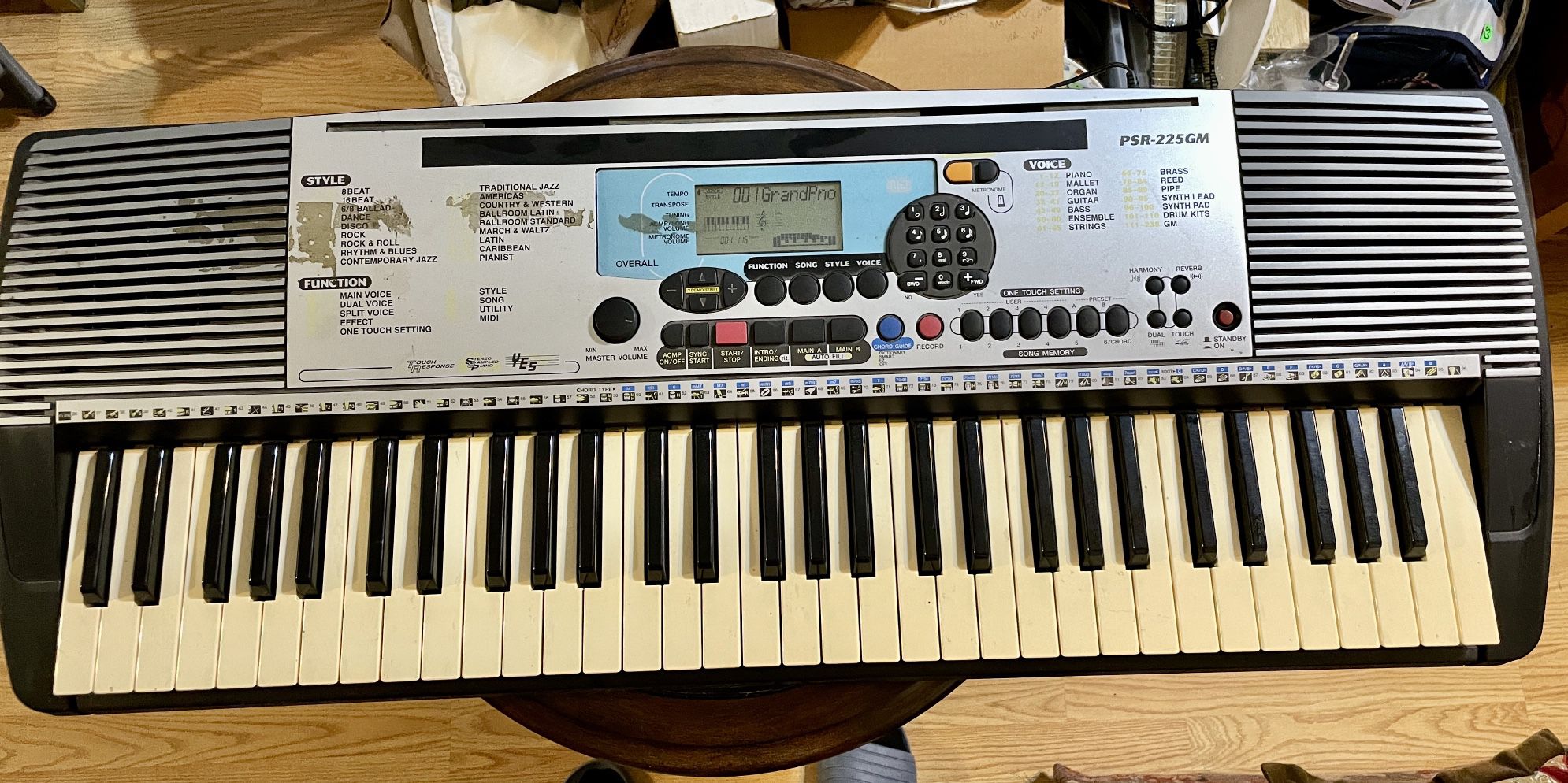 Yamaha PSR - 225 GM Keyboard 