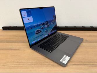 MacBook Pro 16 Inch **M1 Pro 16GB 1TB SSd **Only $999