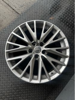 Lexus IS wheels
