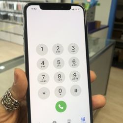 Factory unlocked iPhone x 64 gb, excellent conditions store warranty