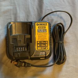 De Walt Battery Charger