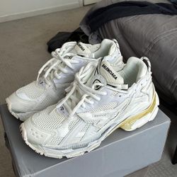 Balenciaga Runners 