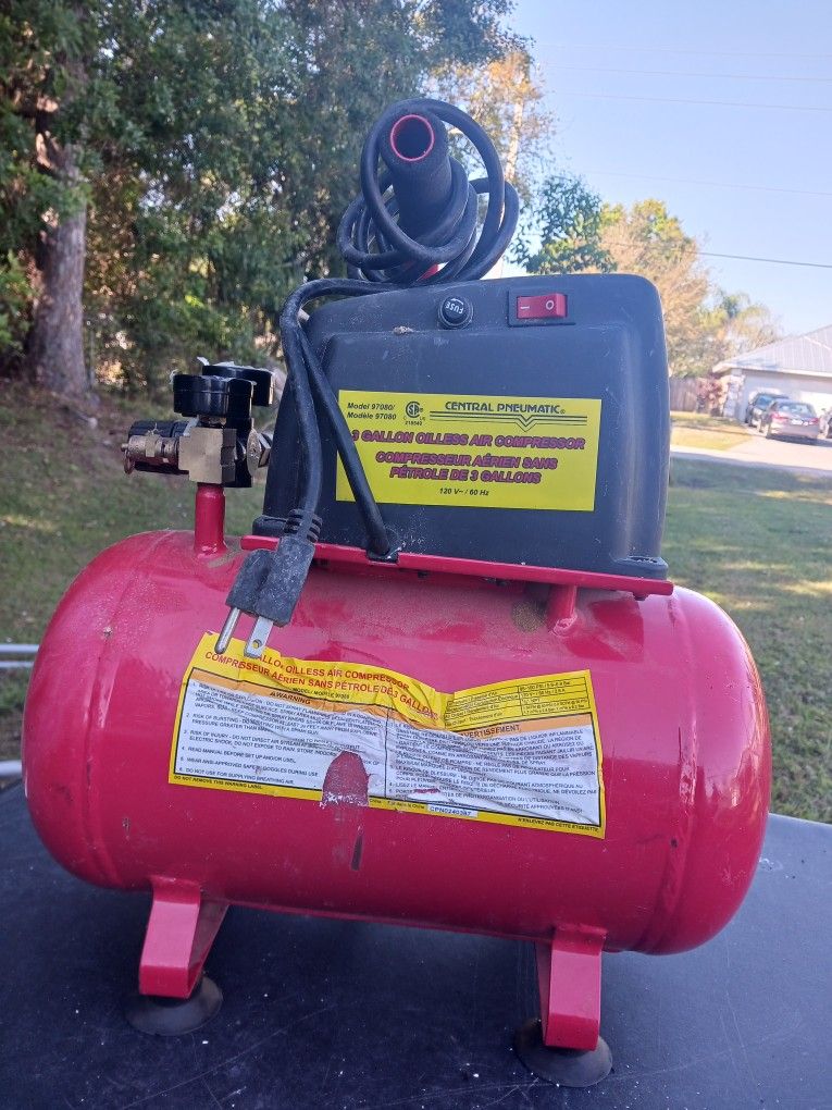 3 Gallon Oilless Air Compressor