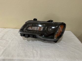 2011-2023 chrysler 300 headlight