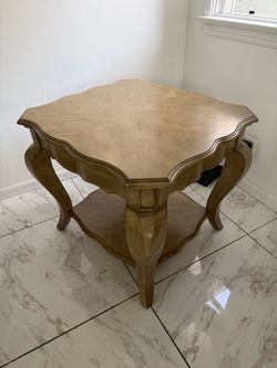 French Provincial End Table / Side Table